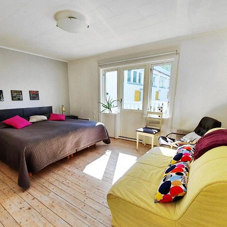 Noesundsgarden Hotell & Vandrarhem מראה חיצוני תמונה
