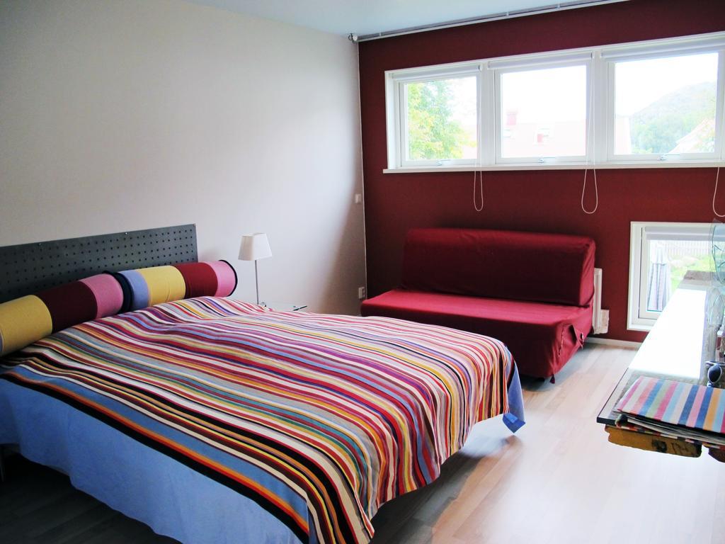 Noesundsgarden Hotell & Vandrarhem מראה חיצוני תמונה